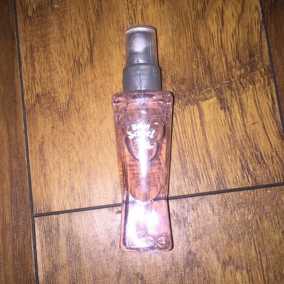 Perfumes - Picture 4 of 6